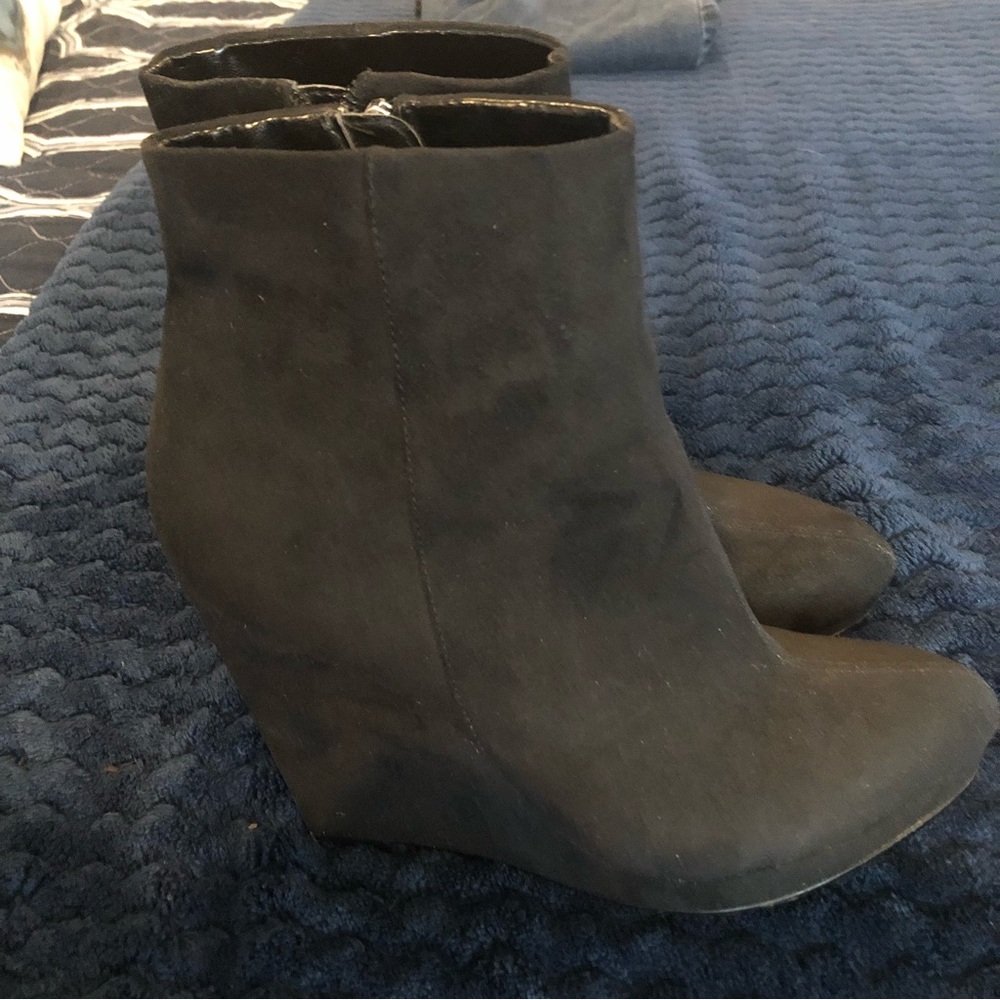 Guess black fabric wedge 7